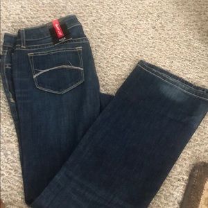 A.n.a Bootcut Short Jeans